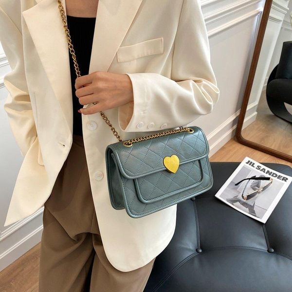 2020 new trend lady bag handbag chain pu leather shoulder bag messenger designer small square
2020 new trend lady bag handbag chain pu leather shoulder bag messenger designer small square