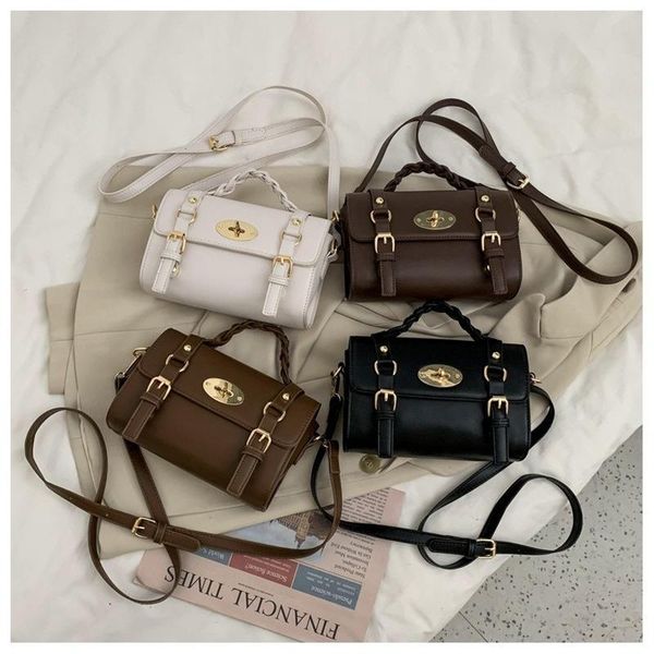 cross body 2021 fashion trending pu leather women luxury designer handbags and purses chain lattice square shoulder crossbody bags
cross body 2021 fashion trending pu leather women luxury designer handbags and purses chain lattice square shoulder crossbody bags