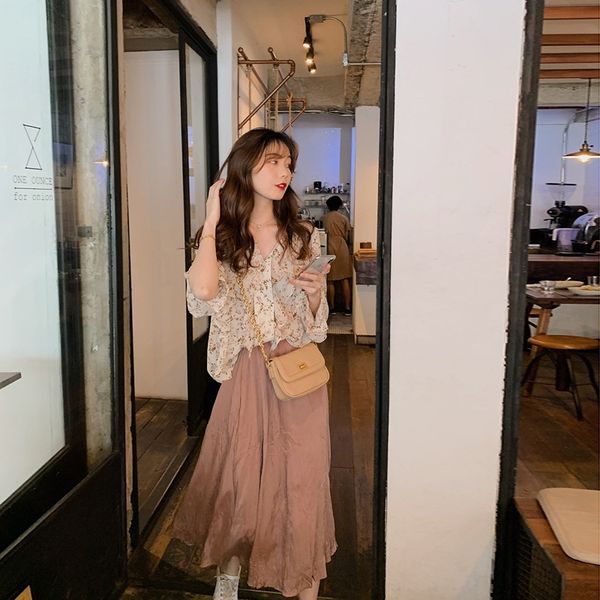 temperament goddess small fragrance hepburn light familiar style dress suit shirt dress professional chiffon shirt and skirt two piece suit, Gray
temperament goddess small fragrance hepburn light familiar style dress suit shirt dress professional chiffon shirt and skirt two piece suit, Gray