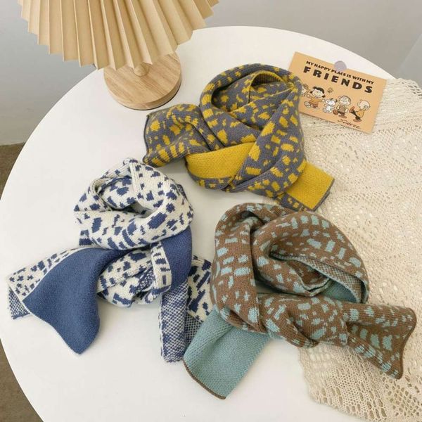 in korean winter, new autumn children's small versatile leopard print color matching wool scarf, warm knitting for boys and girls, Red;brown 
in korean winter, new autumn children's small versatile leopard print color matching wool scarf, warm knitting for boys and girls, Red;brown