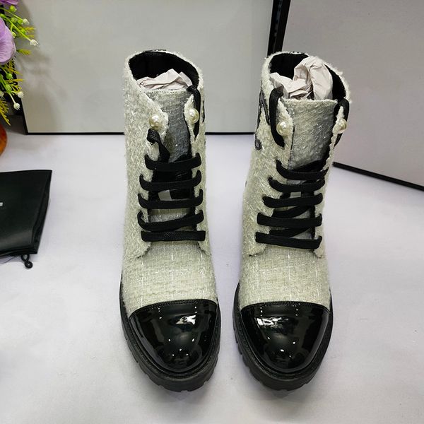 2021 paris brand c socialite ankle booties women boot plaid tweed calfskin pearls button boots luxurys designers shoes, Black
2021 paris brand c socialite ankle booties women boot plaid tweed calfskin pearls button boots luxurys designers shoes, Black