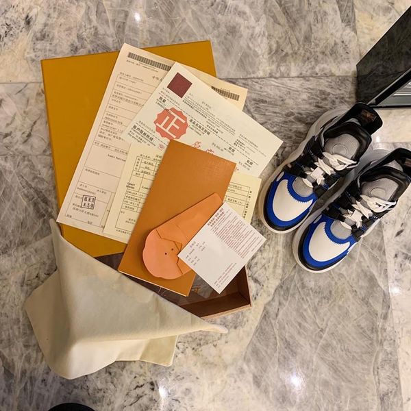 new designer shoes tennis bees ace embroidered men real leather designer sneaker women casual shoes, Black 
new designer shoes tennis bees ace embroidered men real leather designer sneaker women casual shoes, Black