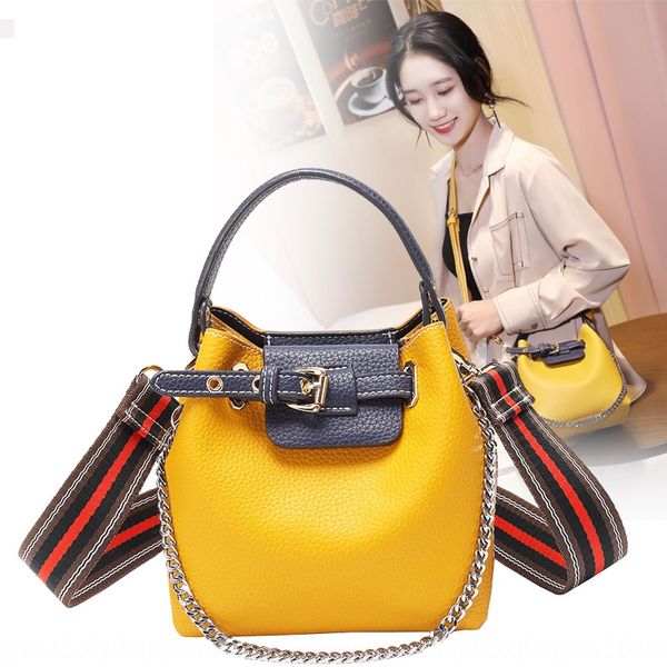 2019 new fresh classic money mother color small small contrast portable one shoulder straddle women's bag bucket bag 219-2 yvsws
2019 new fresh classic money mother color small small contrast portable one shoulder straddle women's bag bucket bag 219-2 yvsws