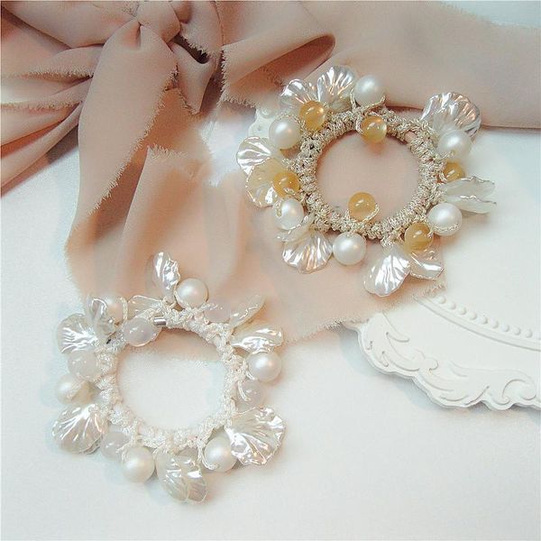 hair accessories ins wind net red shell pearl thick rope sweet retro rubber band simple design sense headdress
hair accessories ins wind net red shell pearl thick rope sweet retro rubber band simple design sense headdress
