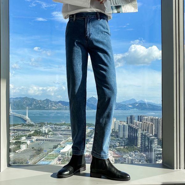 daio ethan korean design autumn and winter slim fit solid color casual straight jeans with small feet
daio ethan korean design autumn and winter slim fit solid color casual straight jeans with small feet