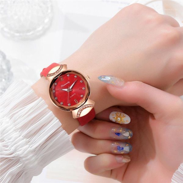 women girls fashion quartz watch with pu leather band small scale dress watch fs991, Slivery;brown
women girls fashion quartz watch with pu leather band small scale dress watch fs991, Slivery;brown
