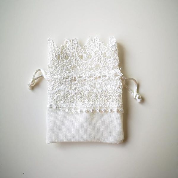 6шт кружева ювелирные изделия drawstring buganga bags beather beige candy упаковки сумки свадебные подарочные пакеты drage pouches craft pac
6шт кружева ювелирные изделия drawstring buganga bags beather beige candy упаковки сумки свадебные подарочные пакеты drage pouches craft pac