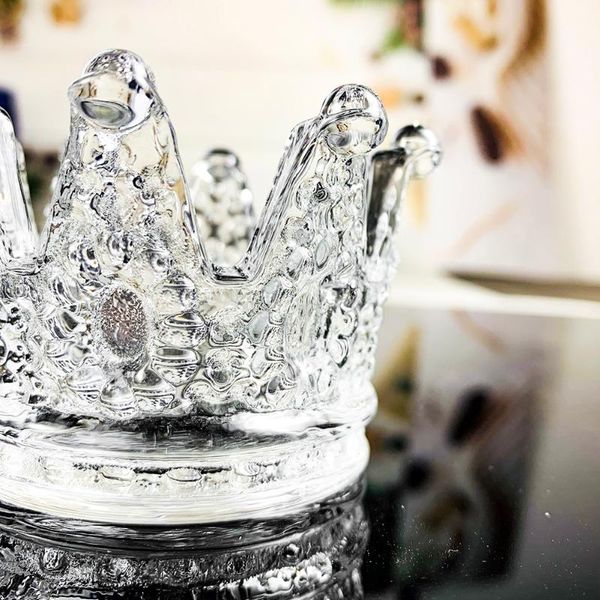 candle holders exquisite and of creative crown ashtray household crystal glass simple table in the room furnishing
candle holders exquisite and of creative crown ashtray household crystal glass simple table in the room furnishing