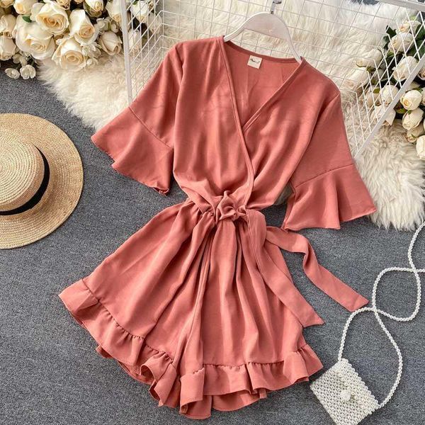 spring and summer jumpsuit female v-neck tie slim flared sleeve ruffled wide-leg shorts1, Black;white
spring and summer jumpsuit female v-neck tie slim flared sleeve ruffled wide-leg shorts1, Black;white