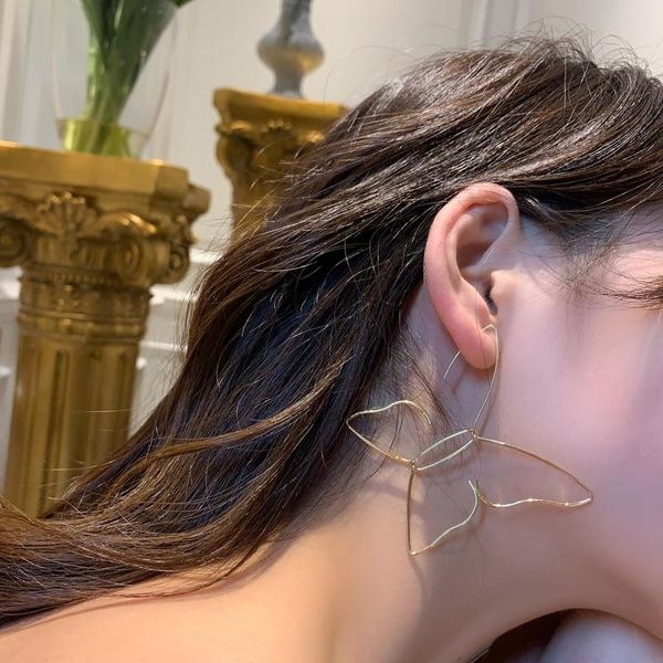 hoop & huggie artsy butterfly silhouette earrings for women 2021 exaggerated abstract outline chic girls korean femme, Golden;silver
hoop & huggie artsy butterfly silhouette earrings for women 2021 exaggerated abstract outline chic girls korean femme, Golden;silver