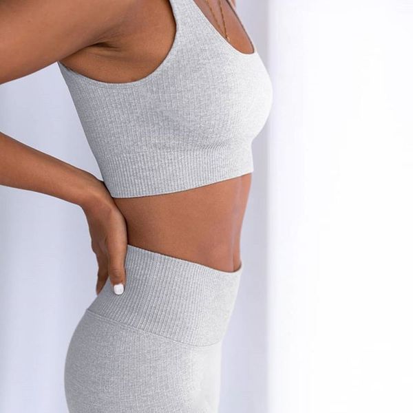 seamless gym yoga sets women 2 piece workout sets suits sports bras padded fitness leggings for ladies tracksuits active wear l c0122, Black;white
seamless gym yoga sets women 2 piece workout sets suits sports bras padded fitness leggings for ladies tracksuits active wear l c0122, Black;white