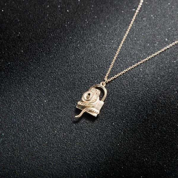 new fashion 2020 of small snake lock pendant necklace gold colors women girl jewelry birthday gifts, Silver
new fashion 2020 of small snake lock pendant necklace gold colors women girl jewelry birthday gifts, Silver