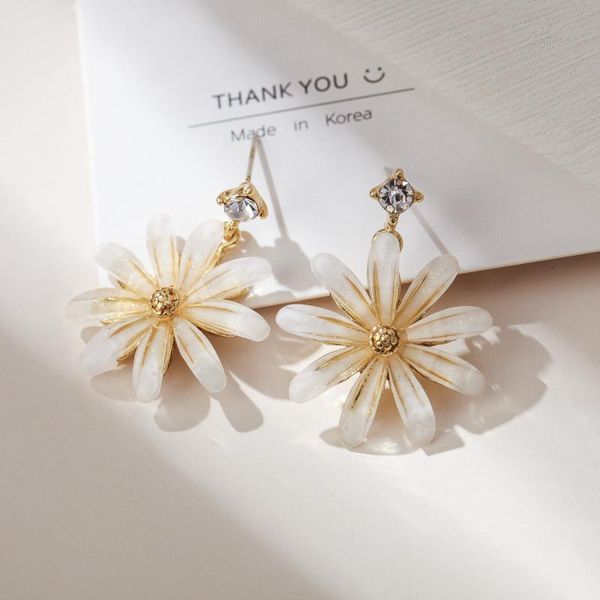 new fashion simple daisy earrings for women cute earrings pendientes ear jewelry christmas accessories gifts bijoux, Golden;silver
new fashion simple daisy earrings for women cute earrings pendientes ear jewelry christmas accessories gifts bijoux, Golden;silver