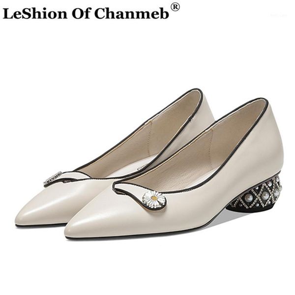 size 34-42 natural cow leather pumps women crystal pearls round heels slip ons shallow shoes woman pointed toe beige heels shoe1, Black
size 34-42 natural cow leather pumps women crystal pearls round heels slip ons shallow shoes woman pointed toe beige heels shoe1, Black