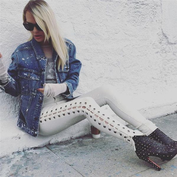 2020 european hipster four seasons new female foot side bind jeans trousers fitted pants wholesale network, Blue
2020 european hipster four seasons new female foot side bind jeans trousers fitted pants wholesale network, Blue