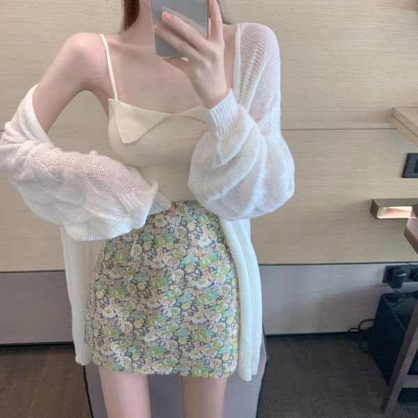 autumn 2020 new knitted cardigan suspender vest + oil painting skirt 3-piece fashion suit for women
autumn 2020 new knitted cardigan suspender vest + oil painting skirt 3-piece fashion suit for women