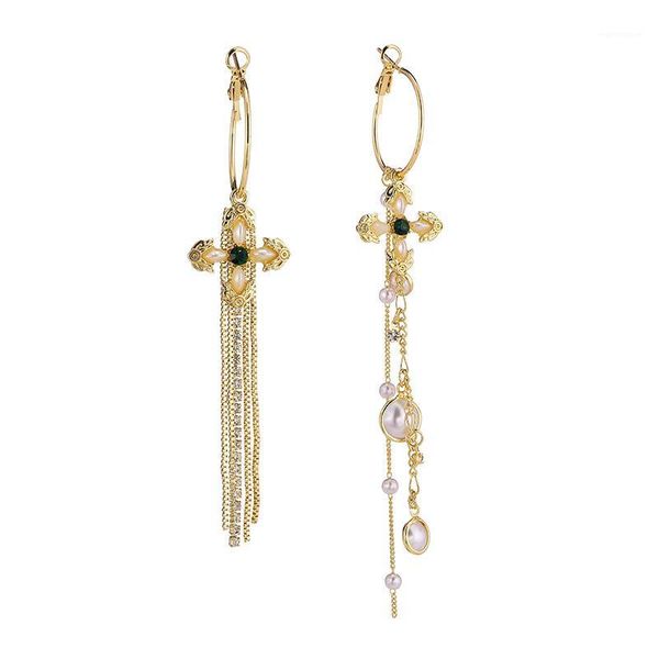 Pearl crystal alloy asymmetrical pendant earrings woman vintage classic accessories banquet jewelry gift birthday girl1, Golden;silver
Pearl crystal alloy asymmetrical pendant earrings woman vintage classic accessories banquet jewelry gift birthday girl1, Golden;silver