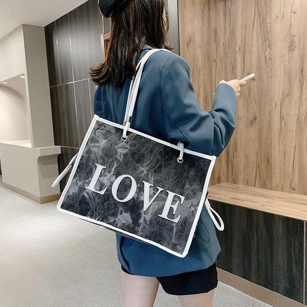женщины наплечные сумки известных роскошных crossbody сумки женщин сумки посыльного большой емкости холст дамы crossbody мешок женский totes
женщины наплечные сумки известных роскошных crossbody сумки женщин сумки посыльного большой емкости холст дамы crossbody мешок женский totes
