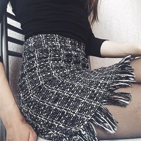 colorfaith new autumn winter women woolen mini skirt in a cage vintage plaid tassel skater high waist ladies skirt sk5583 201111, Black
colorfaith new autumn winter women woolen mini skirt in a cage vintage plaid tassel skater high waist ladies skirt sk5583 201111, Black