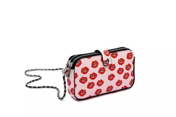 designer handbags 2020 new casual cartoon lips print wallet-style chain bag messenger bags
designer handbags 2020 new casual cartoon lips print wallet-style chain bag messenger bags