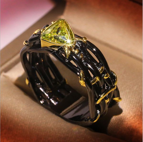 the designer of the two-color mosaic z ring... designed this bracelet specifically. it's better, Golden;silver
the designer of the two-color mosaic z ring... designed this bracelet specifically. it's better, Golden;silver