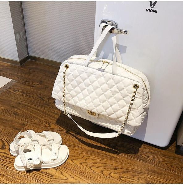 plaid chain big shoulder bag women 2020 new trendy vintage handbag luxury designer brand large trave bag fashion tote
plaid chain big shoulder bag women 2020 new trendy vintage handbag luxury designer brand large trave bag fashion tote