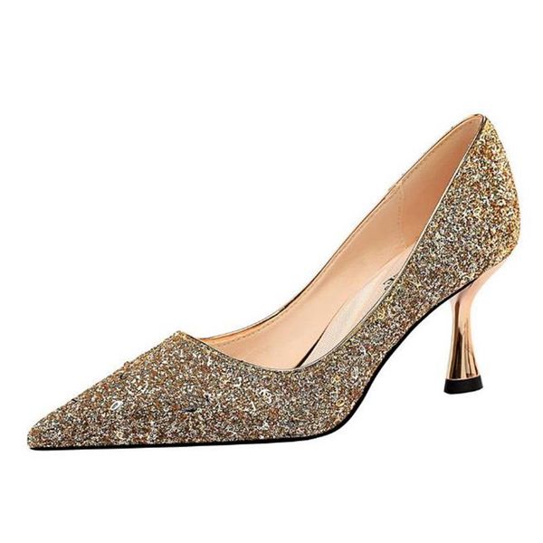size 43 fashionable metal heel, high heel, shallow mouth, pointed head shining sequins, nightclub, single shoe, high heels, Black
size 43 fashionable metal heel, high heel, shallow mouth, pointed head shining sequins, nightclub, single shoe, high heels, Black
