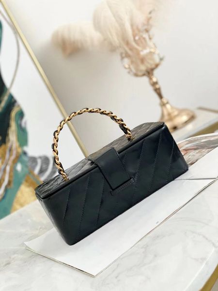 luxury designer bags vintage vanity dimond quilted handbags train case women vanity black patent leather hobo bag gold tone metal cosmetic t
luxury designer bags vintage vanity dimond quilted handbags train case women vanity black patent leather hobo bag gold tone metal cosmetic t