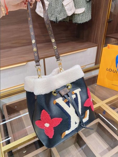 purse new excellent style quality fashion handbags luxury women's lady pu leather 2021 brand bags bags shoulder 231 bag female handbags
purse new excellent style quality fashion handbags luxury women's lady pu leather 2021 brand bags bags shoulder 231 bag female handbags