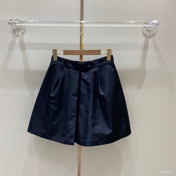 spring skirts black with triangle fashion versatile high waist short thin casual a-line skirt mini dress
spring skirts black with triangle fashion versatile high waist short thin casual a-line skirt mini dress
