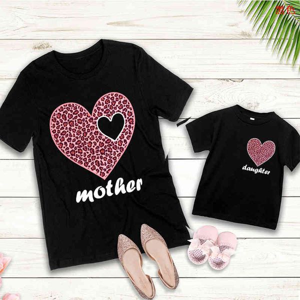 women's hoodies & sweatshirts mom's graphic shirt, short-sleeve shirt stamped plus size, heart shape, family clothes, summer cnop, Black
women's hoodies & sweatshirts mom's graphic shirt, short-sleeve shirt stamped plus size, heart shape, family clothes, summer cnop, Black