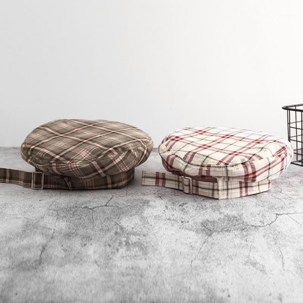 2020 new elegant women plaid beret mori autumn and winter fashion plaid flat painter hat beret painter hat flat cap1, Blue;gray
2020 new elegant women plaid beret mori autumn and winter fashion plaid flat painter hat beret painter hat flat cap1, Blue;gray