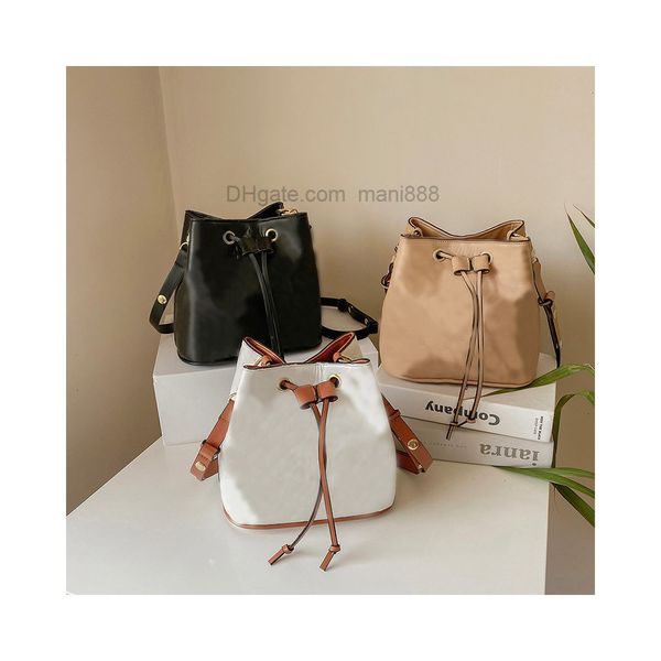 fashion bag women handbags simple atmosphere ladies designer composite clutch bags shoulder handbag female coin purse bucket shape
fashion bag women handbags simple atmosphere ladies designer composite clutch bags shoulder handbag female coin purse bucket shape