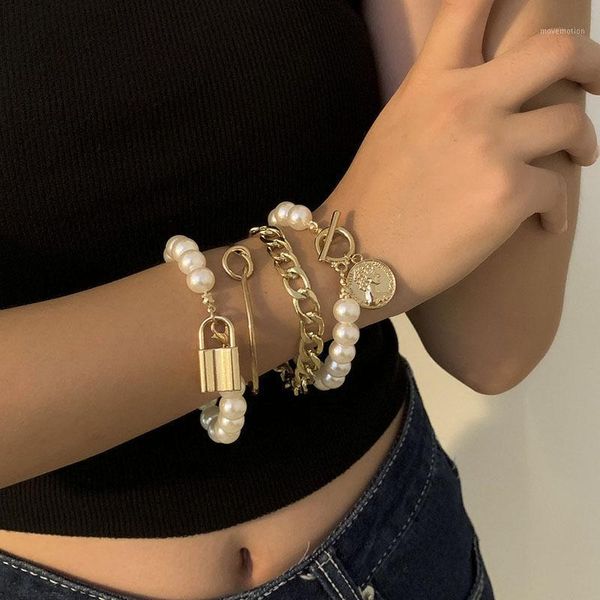 fashion exaggerated imitation pearl thick chains lock figure bracelets sets for women punk geometric bracelets jewelry gift1, Golden;silver
fashion exaggerated imitation pearl thick chains lock figure bracelets sets for women punk geometric bracelets jewelry gift1, Golden;silver
