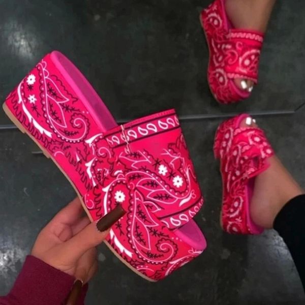 2021 summer sandals printed slippers open toe fashion outdoor women's shoes thick bottom plus size 43 wedges sandals for women #ra9d, Black
2021 summer sandals printed slippers open toe fashion outdoor women's shoes thick bottom plus size 43 wedges sandals for women #ra9d, Black