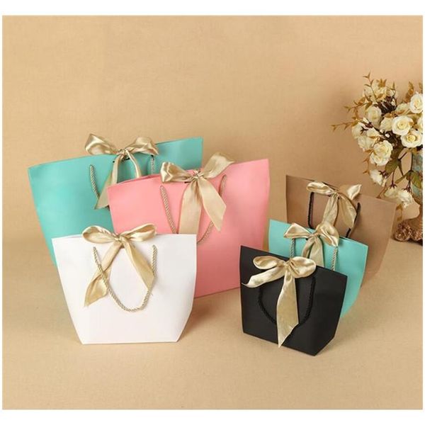 5 colors paper gift bag boutique clothes packaging bags cardboard package shopping bags for present wrap
5 colors paper gift bag boutique clothes packaging bags cardboard package shopping bags for present wrap