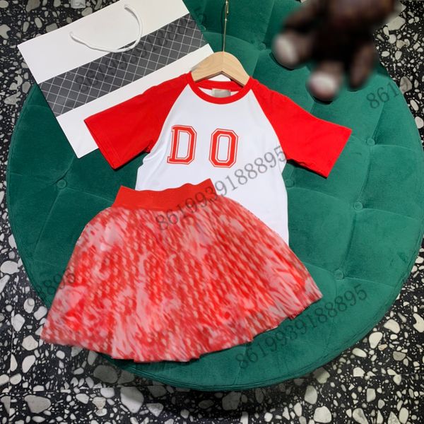 2022ss designer kids sets round neck colorblock t-shirt + gauze skirt suit design dyeing set childrens suit brand girls clothing cotton pink, White
2022ss designer kids sets round neck colorblock t-shirt + gauze skirt suit design dyeing set childrens suit brand girls clothing cotton pink, White