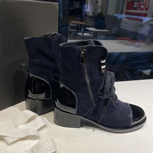 fashion 19aw mid-heel motorcycle short boots women's lamb leather cowhide stitching fashion boots thick-heel martin boots, Black 
fashion 19aw mid-heel motorcycle short boots women's lamb leather cowhide stitching fashion boots thick-heel martin boots, Black