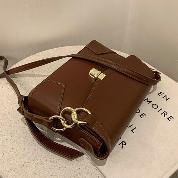 cross body vintage square crossbody bag 2021 fashion high-quality pu leather women's designer handbag lock shoulder messenger
cross body vintage square crossbody bag 2021 fashion high-quality pu leather women's designer handbag lock shoulder messenger