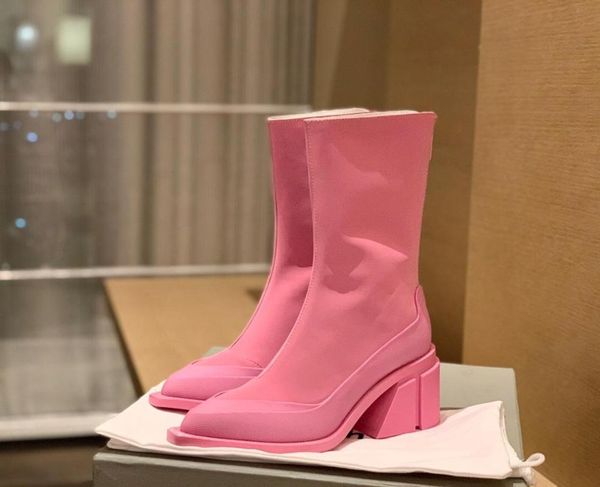 the latest european and american fashion niche fashion brand early spring pointed thick heel zipper boot, Black
the latest european and american fashion niche fashion brand early spring pointed thick heel zipper boot, Black