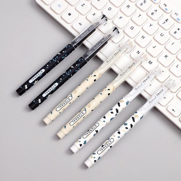 1pc cute large capacity gel pen quick-drying signature pen neutral for student writing kawaii stationery
1pc cute large capacity gel pen quick-drying signature pen neutral for student writing kawaii stationery