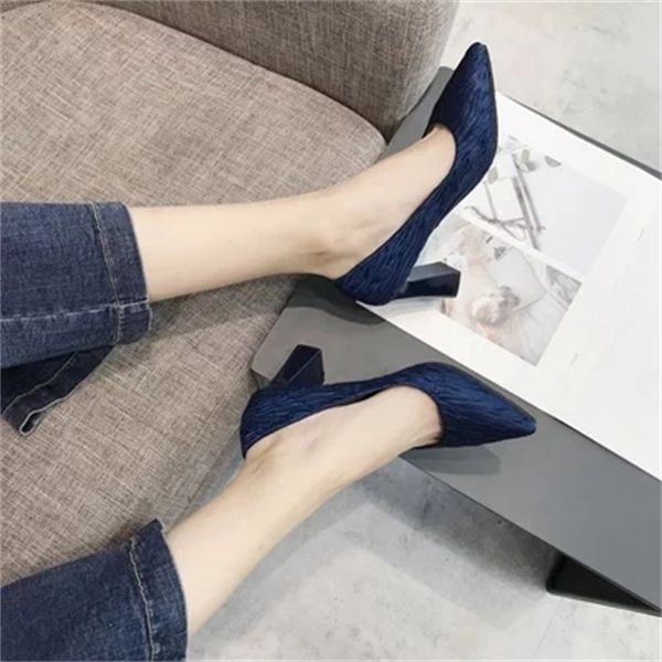 women pumps new shoes med heels 3 cm gladiator shoes green brown slip on spring winter feminina shoes pointed footwear. 1007, Black;white
women pumps new shoes med heels 3 cm gladiator shoes green brown slip on spring winter feminina shoes pointed footwear. 1007, Black;white