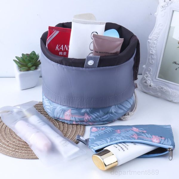 a-women cosmetic beauty makeup travel barrel storage basket foldable waterproof wash bag polka dot bathroom organizer owf1938
a-women cosmetic beauty makeup travel barrel storage basket foldable waterproof wash bag polka dot bathroom organizer owf1938