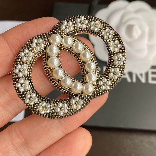 sell ladies designer brooch pearl brooch pin letter lapel pins girls corsage brooches women jewelry accessary wedding gifts, Gray
sell ladies designer brooch pearl brooch pin letter lapel pins girls corsage brooches women jewelry accessary wedding gifts, Gray