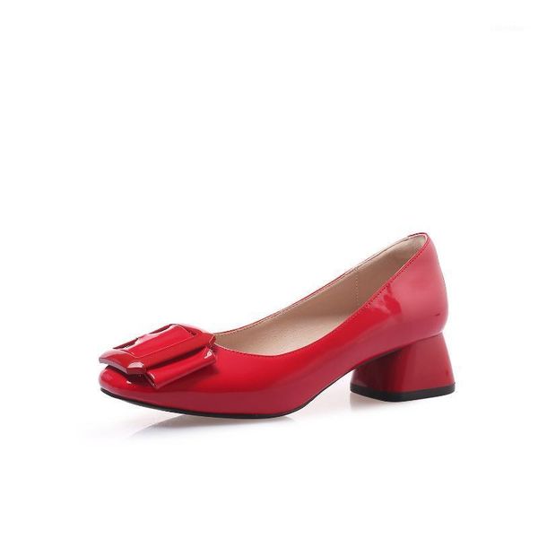 fashion 2020 age season new thick with low with female 33-43 square single shoes1, Black
fashion 2020 age season new thick with low with female 33-43 square single shoes1, Black