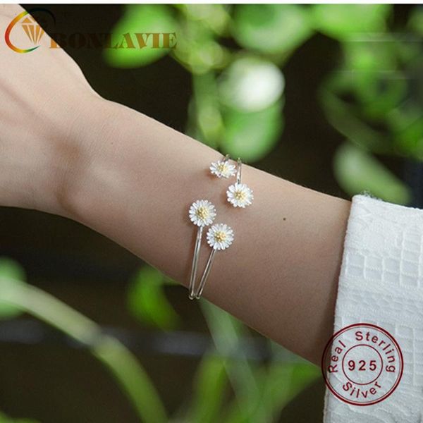 bonlavie daisy браслет женские модели сладкая мода новая посеребренные ювелирные изделия sun flower открытие браслет женщина, Black
bonlavie daisy браслет женские модели сладкая мода новая посеребренные ювелирные изделия sun flower открытие браслет женщина, Black