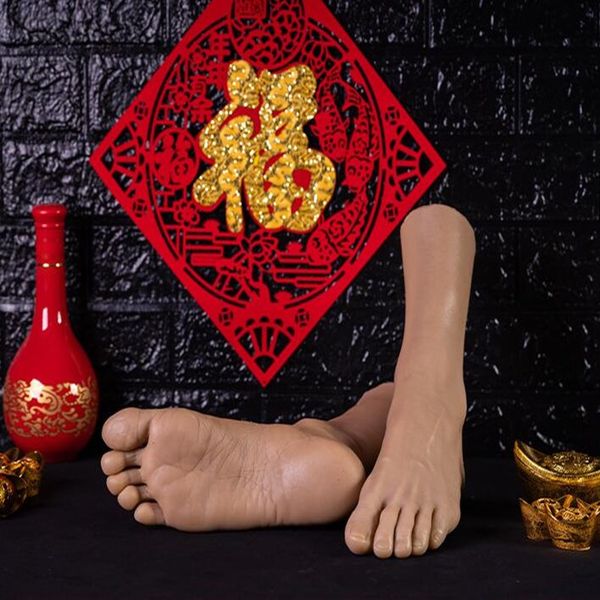 27*23cm tpe simulation foot mannequin body, doll real person reverse dark complexion shooting and display props 4601 one piece d336, Khaki
27*23cm tpe simulation foot mannequin body, doll real person reverse dark complexion shooting and display props 4601 one piece d336, Khaki