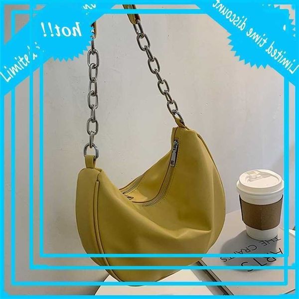 new effects color pu leather ladies saddle fashion lady shoulder messenger bags travels handbags women's crossbody bag
new effects color pu leather ladies saddle fashion lady shoulder messenger bags travels handbags women's crossbody bag