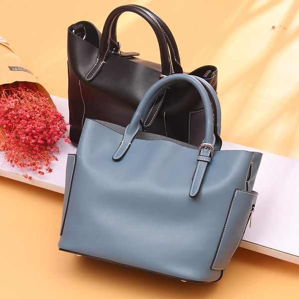 genuine leather cowhide handbag 2020 luxury women bag shoulder bag female fashion handbags lady totes women's crossbody bags
genuine leather cowhide handbag 2020 luxury women bag shoulder bag female fashion handbags lady totes women's crossbody bags
