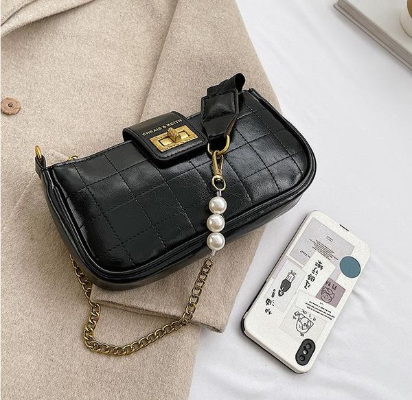 pearl chain designer bag women 2021 new small fragrance style rhomboid one-shoulder diagonal commuter small square bag
pearl chain designer bag women 2021 new small fragrance style rhomboid one-shoulder diagonal commuter small square bag